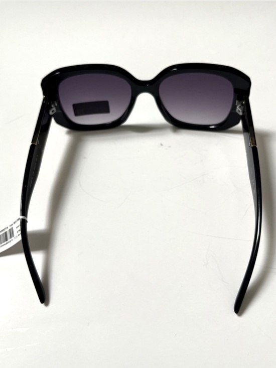 New GUESS Oversized Square Sunglasses GO00074 Black Gold main image 7